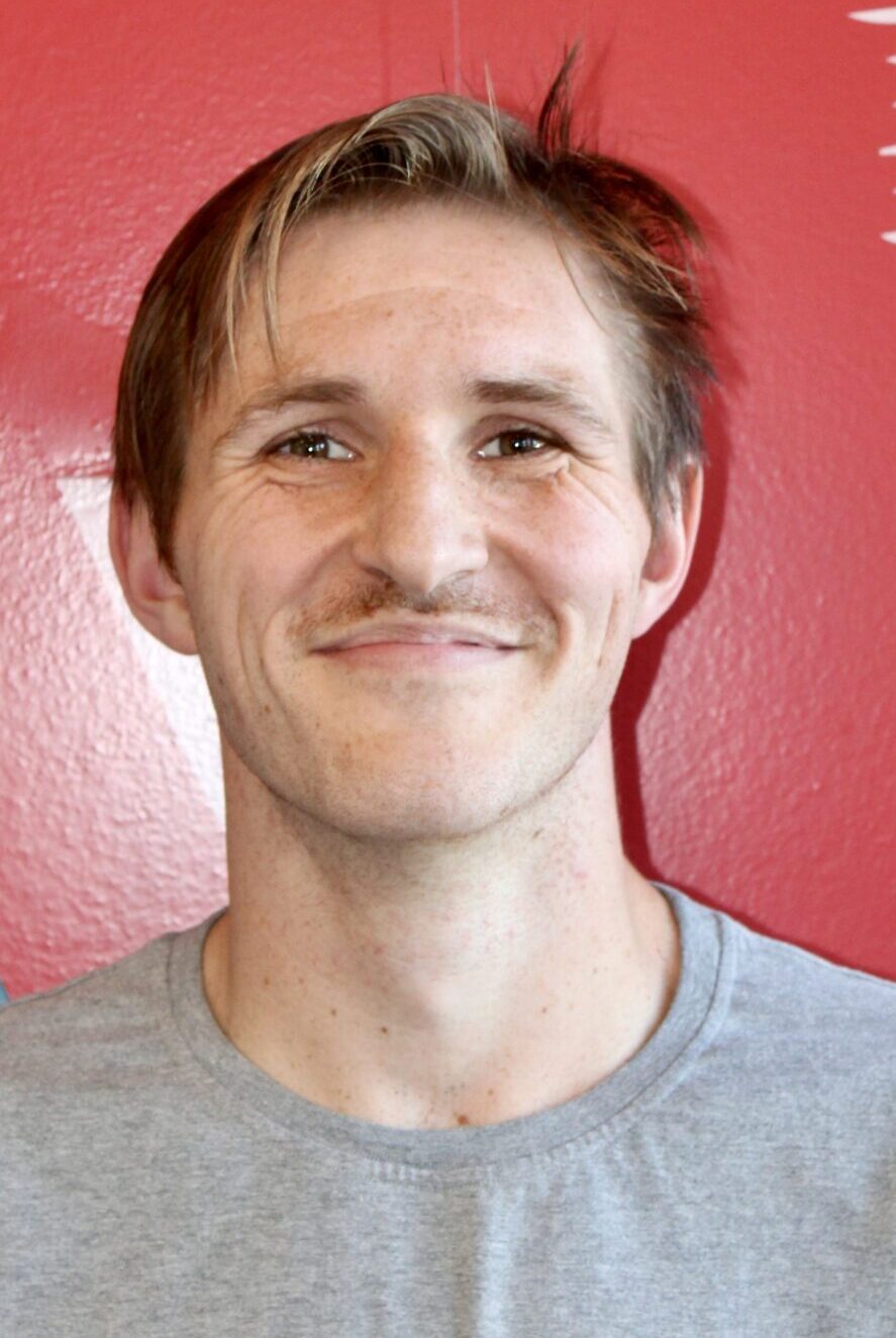Kadin Bio Photo